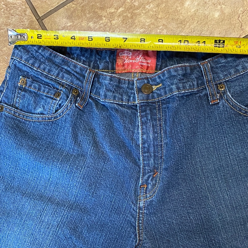 Y2K Levi's Misses Size 14 Denim Capris in Dark Blue Retro Casual - Picture 6 of 14
